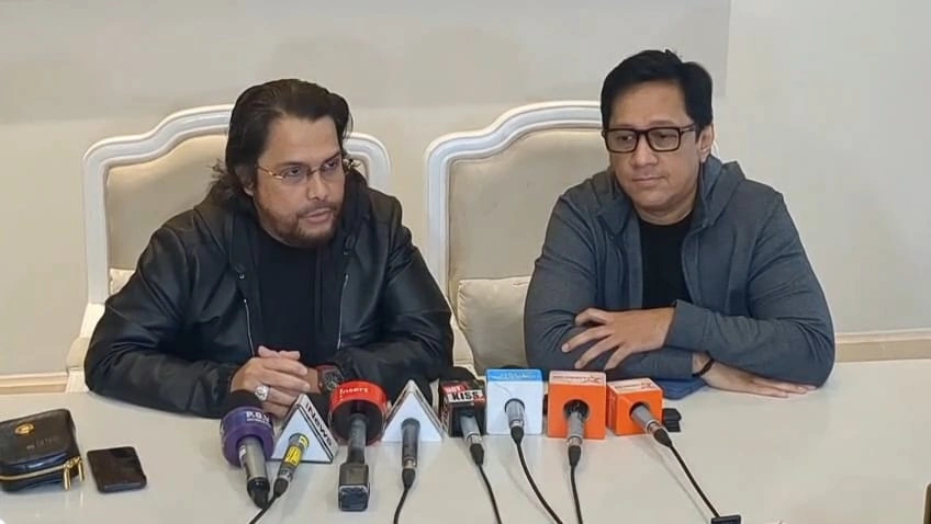 Andre Taulany dengan kuasa hukumnya ditemui di Kebayoran Baru, Selasa (28/10/2025) [FTNews/Raka]